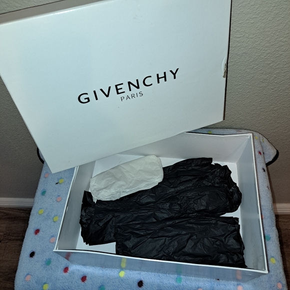 Givenchy Shoe Box (Empty) and dustbags - Picture 8 of 14